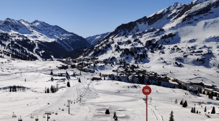 Obertauern ligt hoog in de Oostenrijkse bergen.